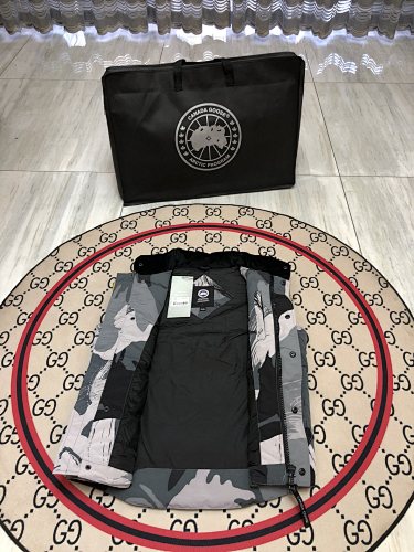 Canada Goose Gray Camo Quilted Puffer Vest